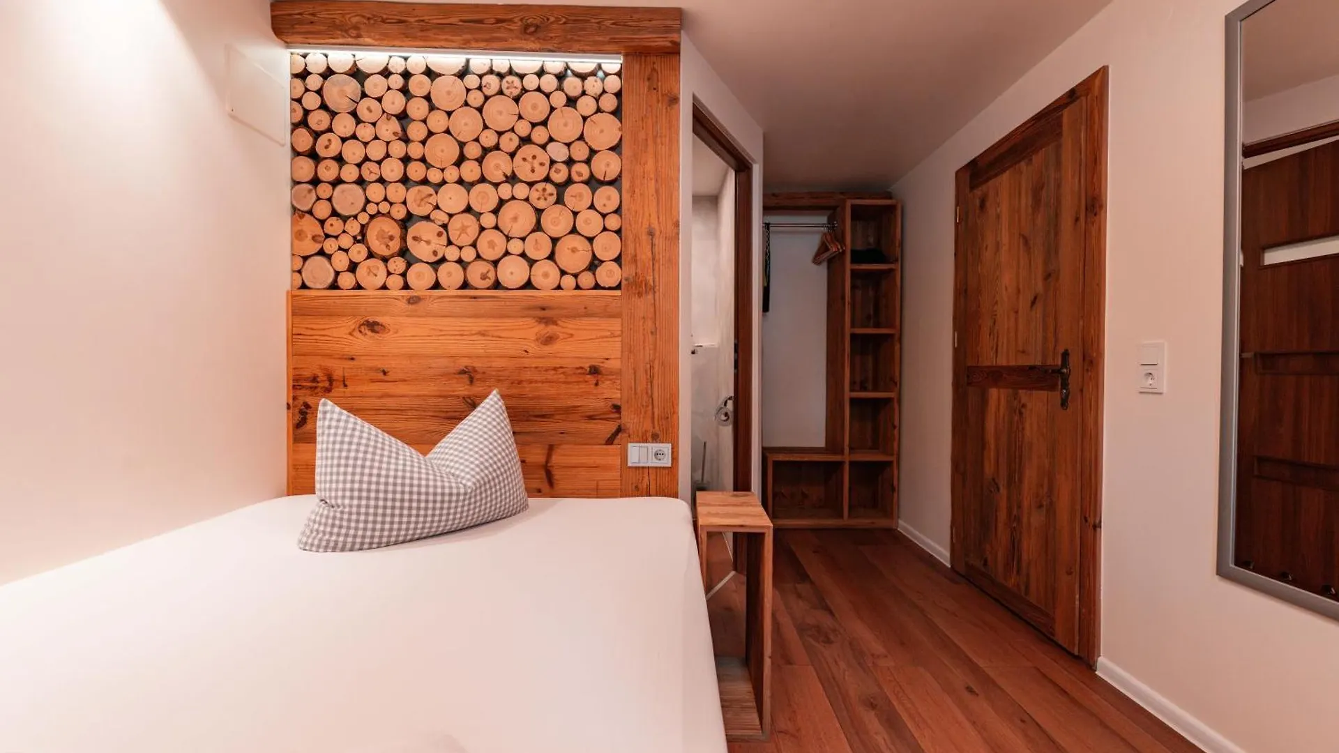 Boutique Hotel Beim Lipp - Restaurant & Spa Rosshaupten